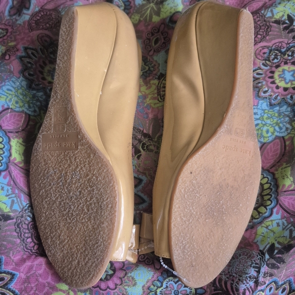 Kate Spade Beige/Caramel Leather Womens Theresa Open Toe Wedge Pumps Siz… - Picture 12 of 14